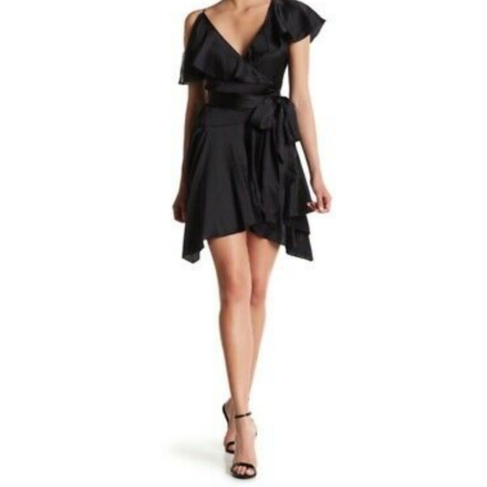 Few Moda Cold shoulder wrap dress  Size S